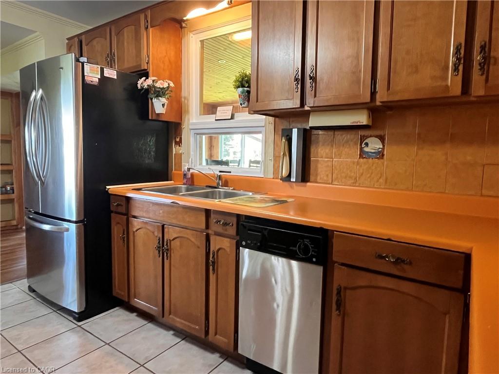 23 Lakeview Line Property Photo 21