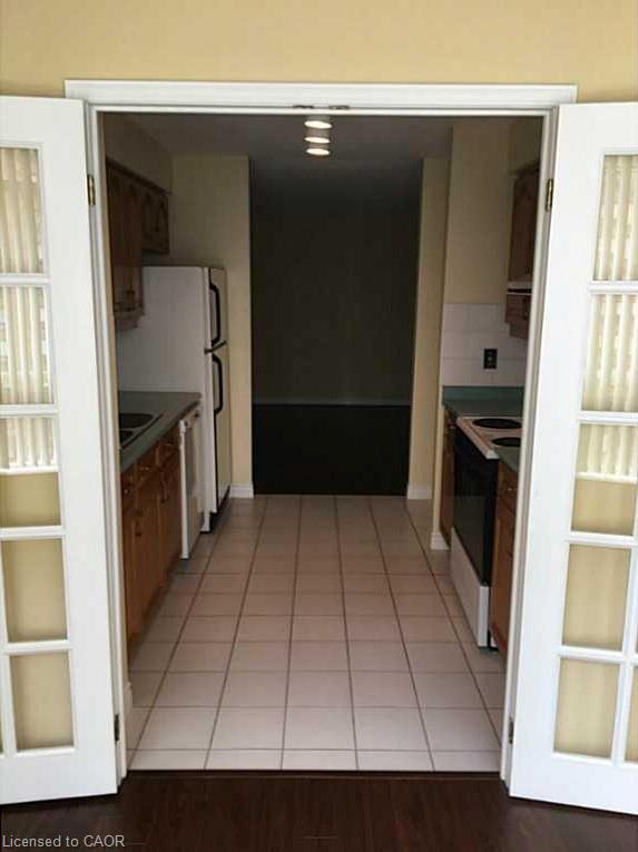 809-1276 Maple Crossing Boulevard Property Photo 8
