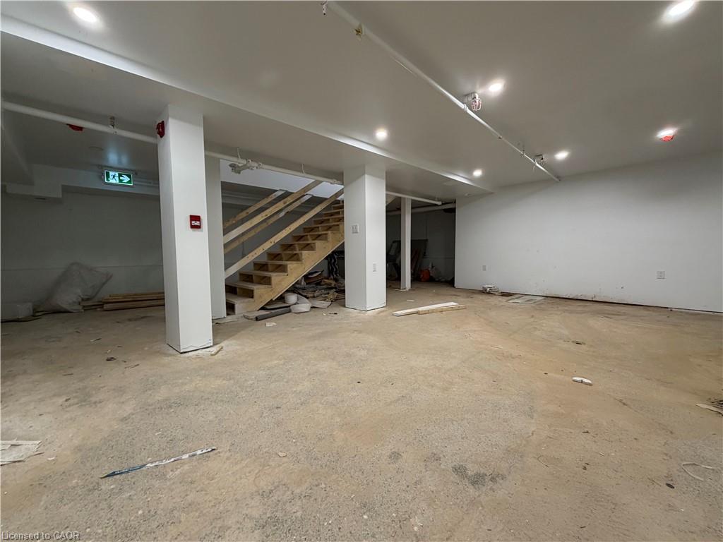271 King Street E Property Photo 4