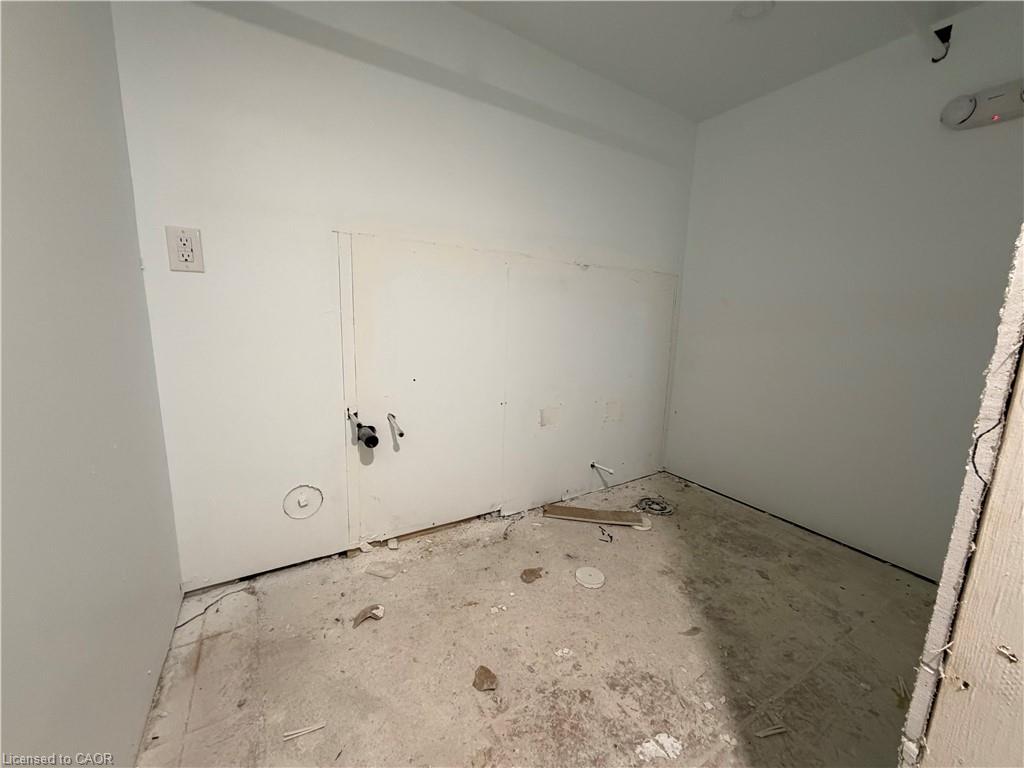 271 King Street E Property Photo 8