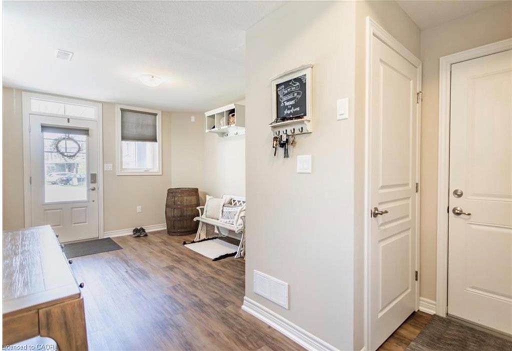 10 Egleston Lane Property Photo 2