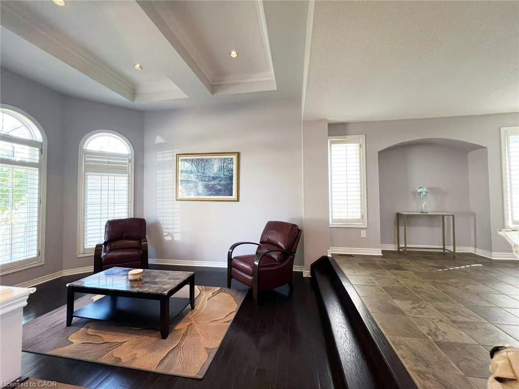 7 Tandem Court Property Photo 4