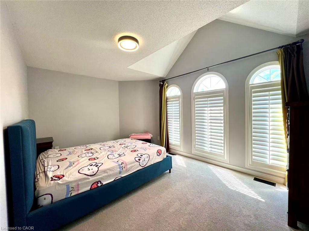 7 Tandem Court Property Photo 23