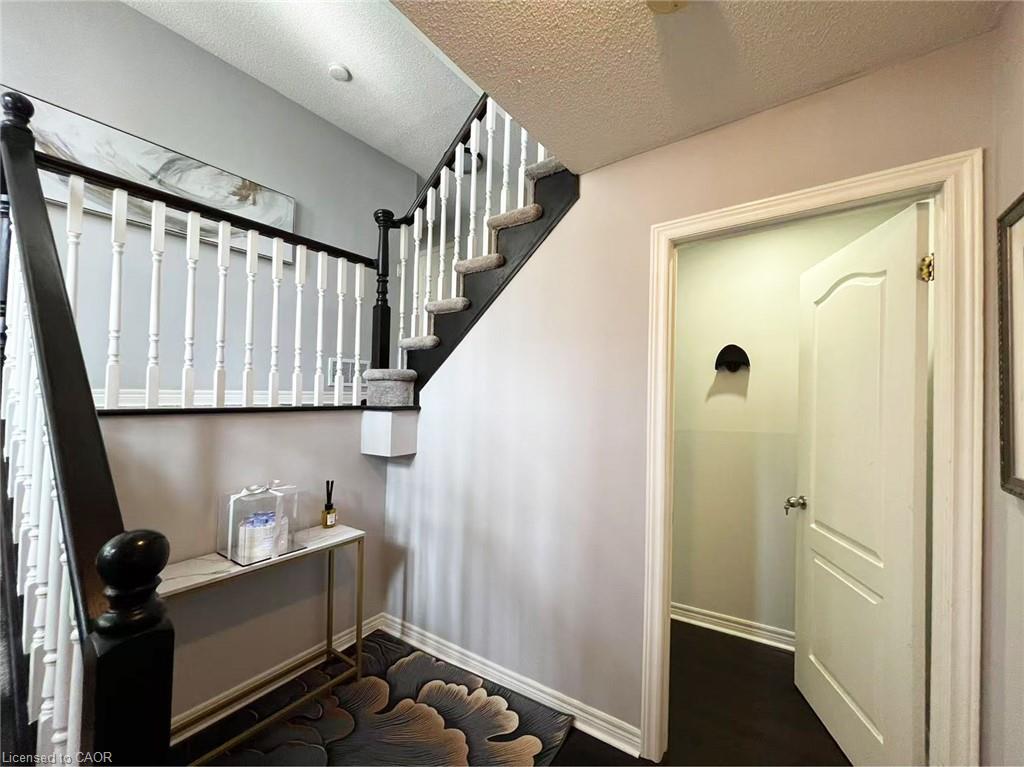 7 Tandem Court Property Photo 31