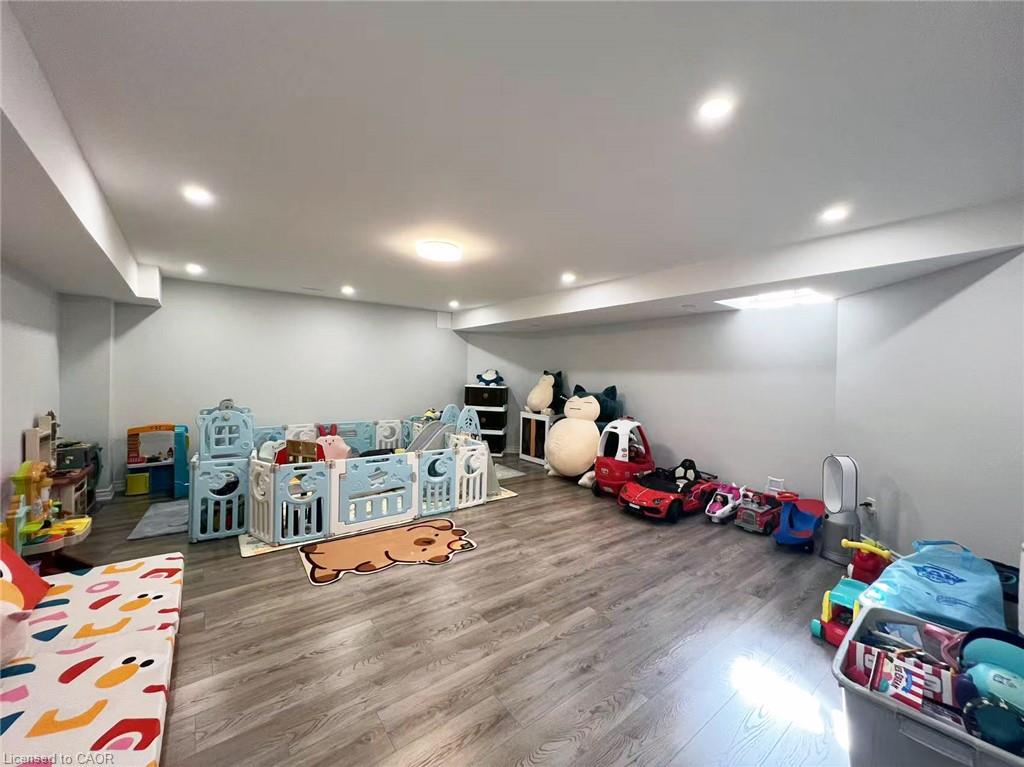 7 Tandem Court Property Photo 34