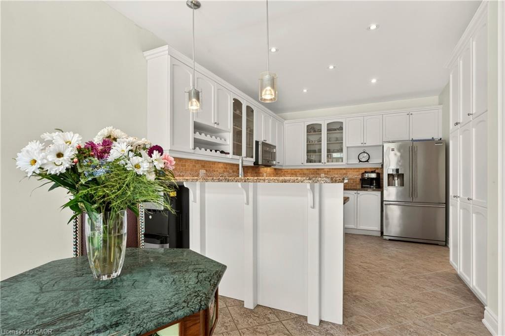 215 Burloak Drive Property Photo 14