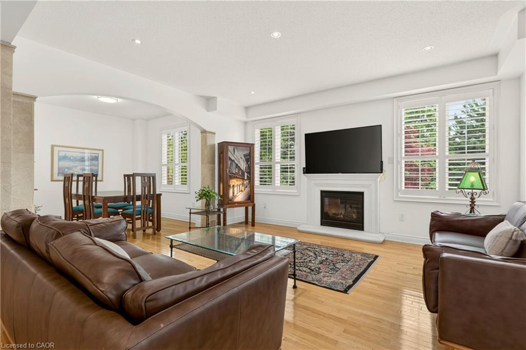 215 Burloak Drive Property Photo 16