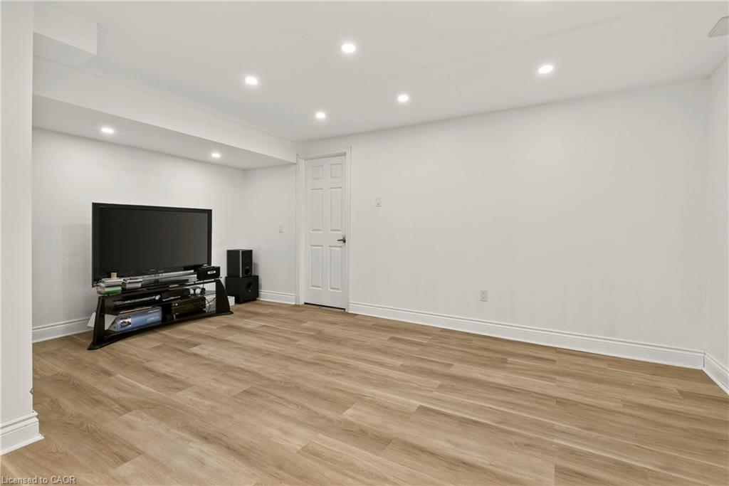 215 Burloak Drive Property Photo 34