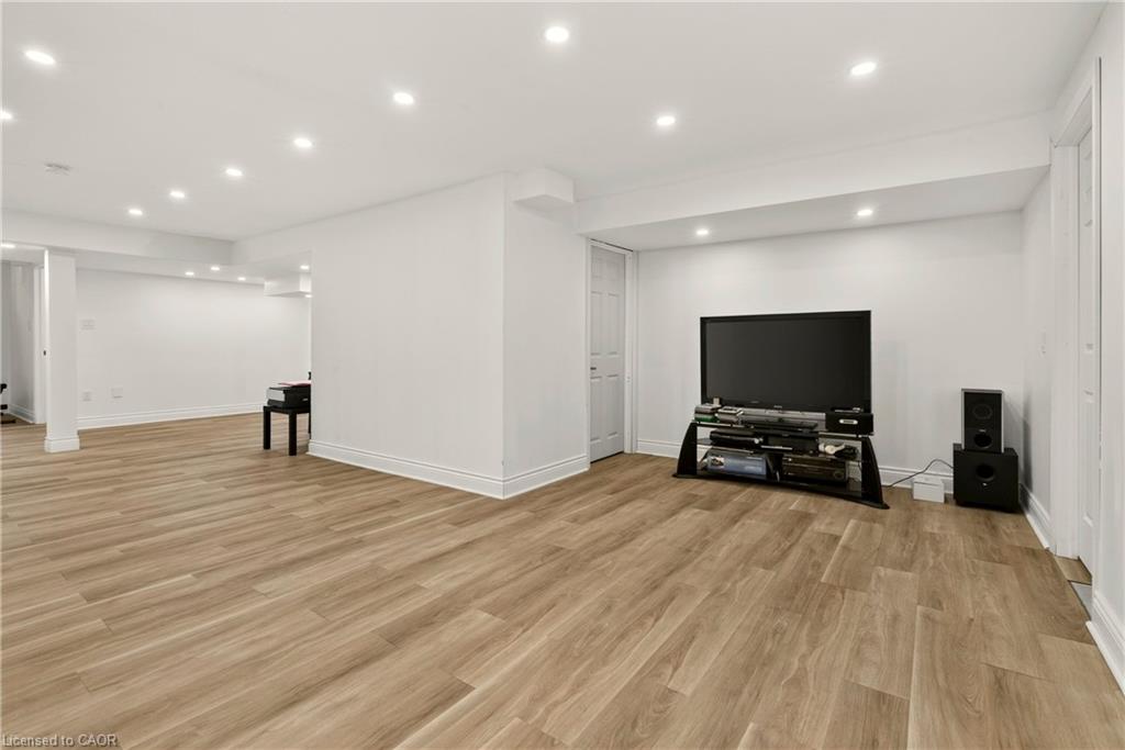 215 Burloak Drive Property Photo 35