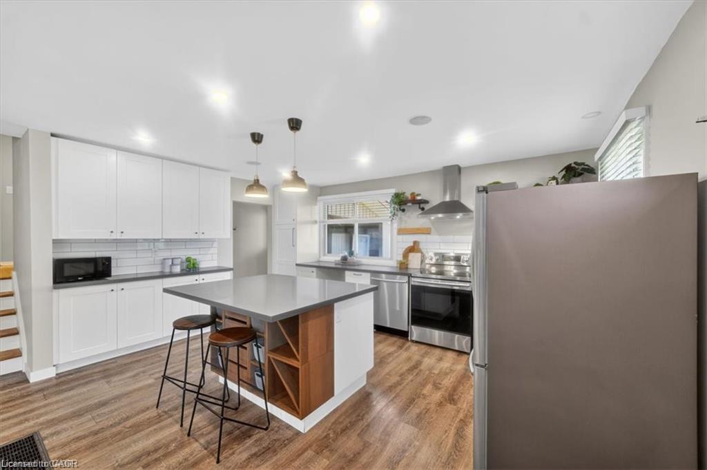 35 Weichel Street Property Photo 7