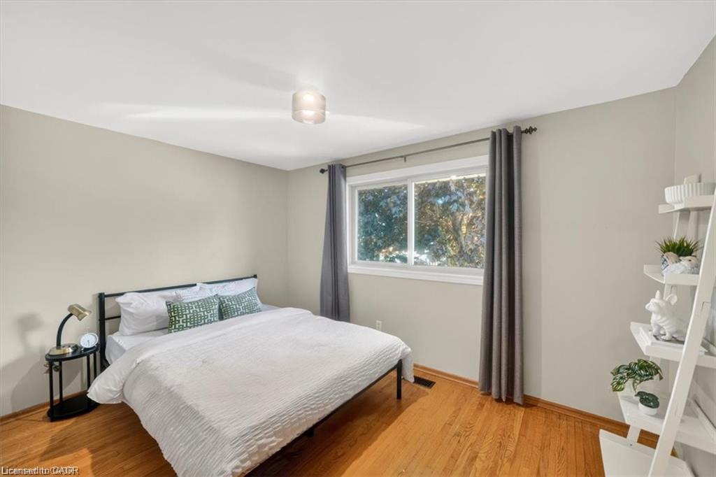 35 Weichel Street Property Photo 16