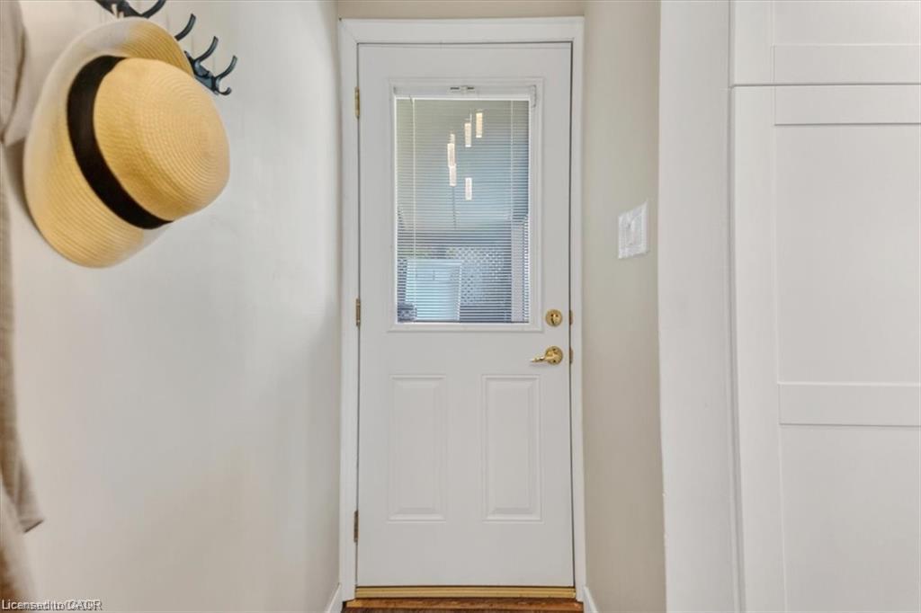 35 Weichel Street Property Photo 21