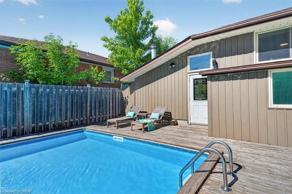 35 Weichel Street Property Photo 33