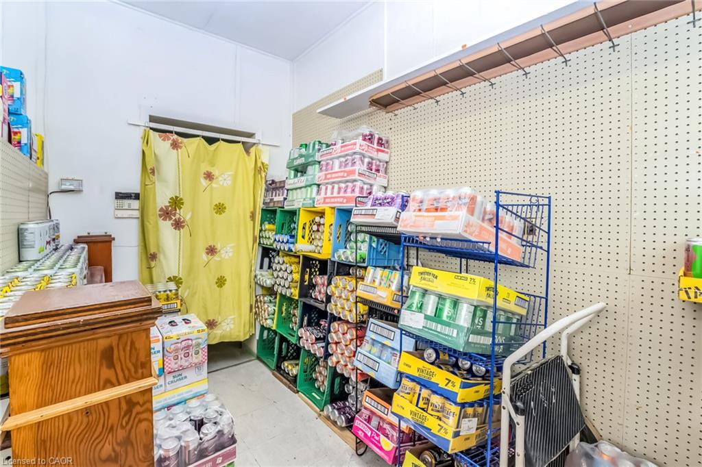 62 King Street Property Photo 36