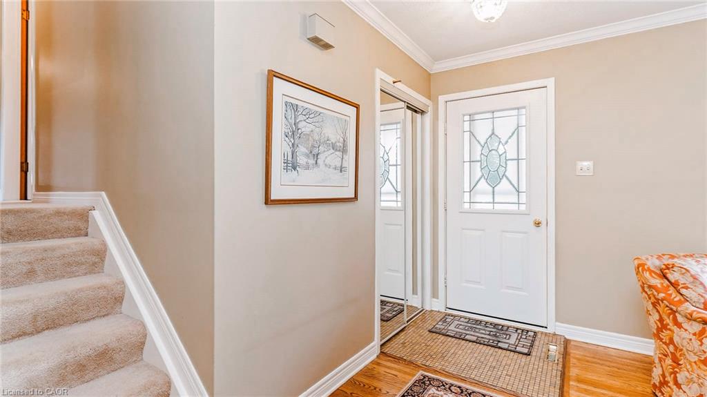 457 Three Valleys Crescent Property Photo 4