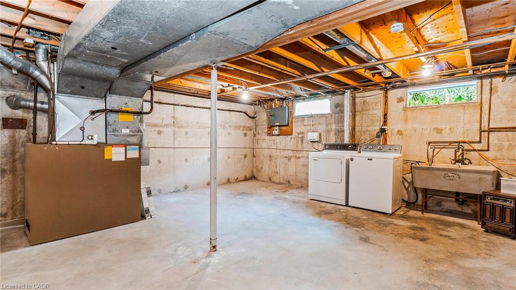 457 Three Valleys Crescent Property Photo 30