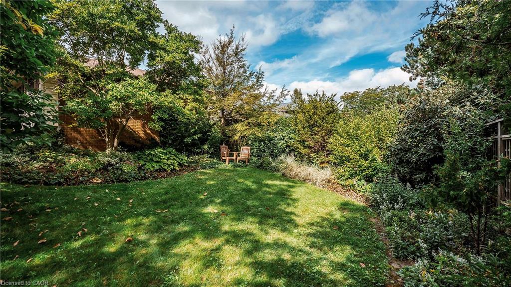 457 Three Valleys Crescent Property Photo 32