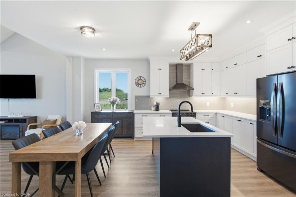119 Midland Place Property Photo 6