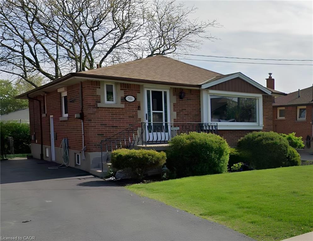 781 Ninth Avenue Property Photo 1