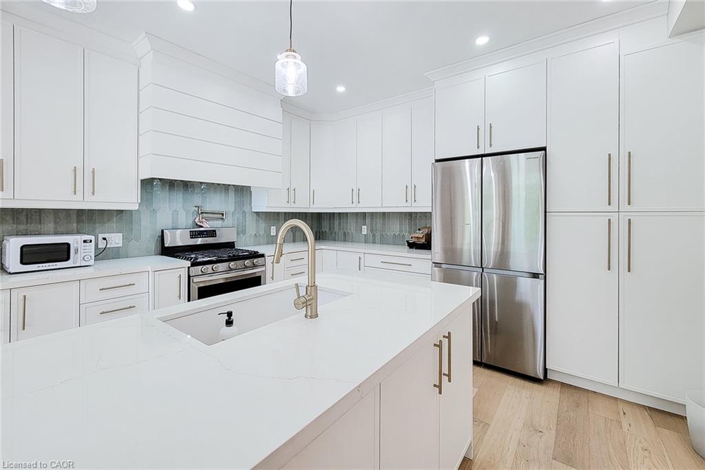 8 Secinaro Avenue Property Photo 23