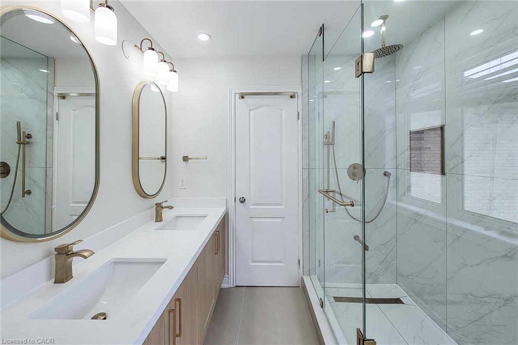 8 Secinaro Avenue Property Photo 32