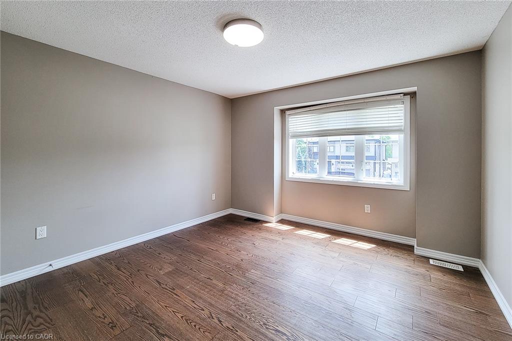 8 Secinaro Avenue Property Photo 42