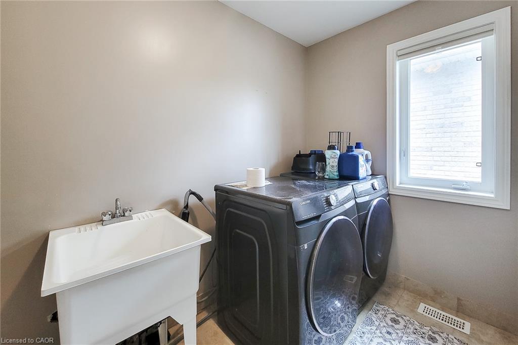 8 Secinaro Avenue Property Photo 45