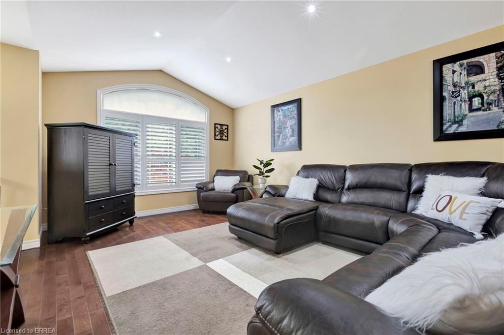 10 Stratford Terrace Property Photo 5