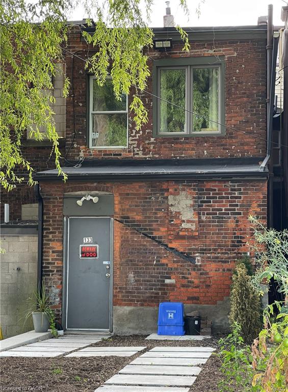 133 James Street N Property Photo 13