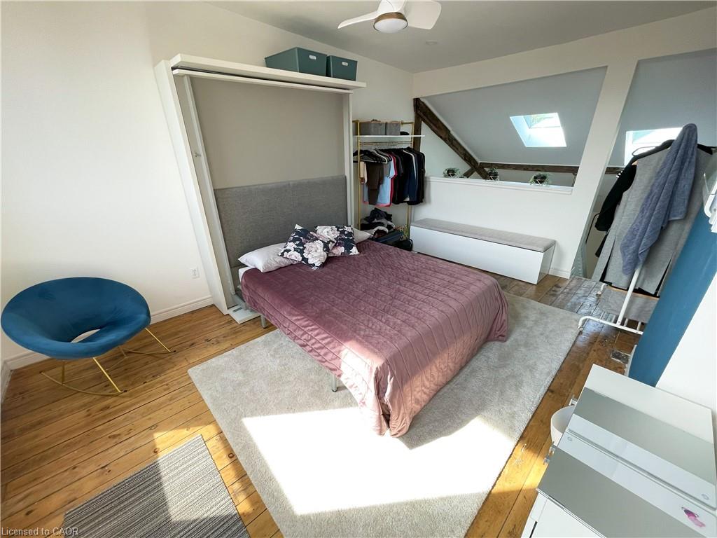 133 James Street N Property Photo 27