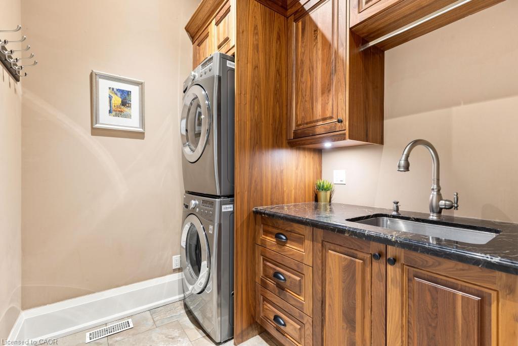 253 Rossmore Boulevard Property Photo 30