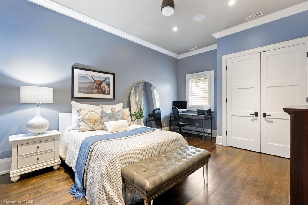 253 Rossmore Boulevard Property Photo 35