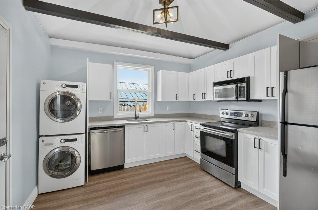 149 Lottridge Street Property Photo 12