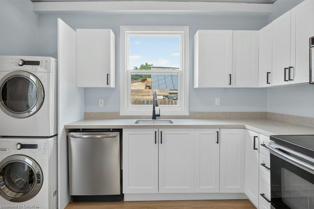149 Lottridge Street Property Photo 17