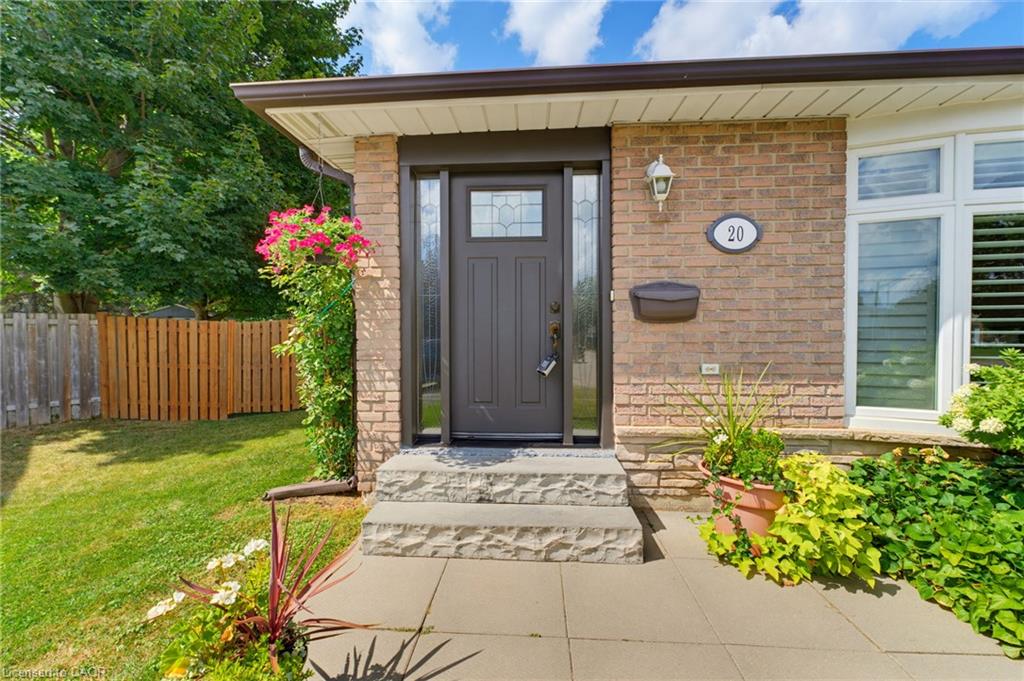 20 Clover Court Property Photo 3