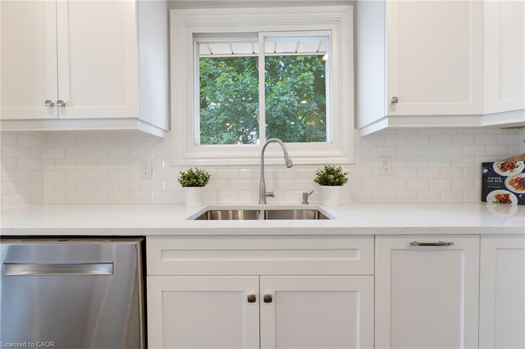 20 Clover Court Property Photo 11