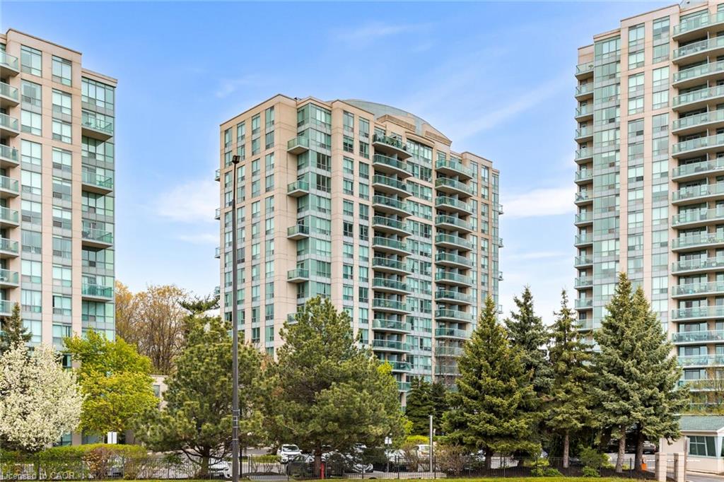 2565 Erin Centre Boulevard Property Photo 2