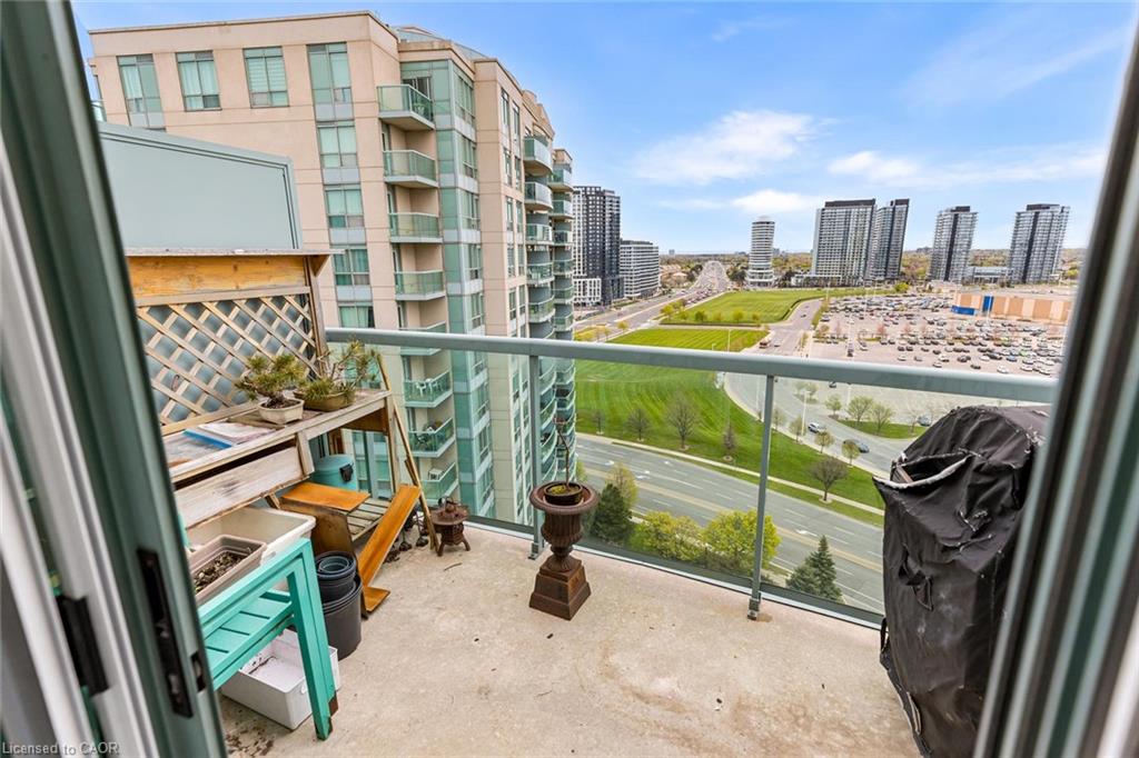 2565 Erin Centre Boulevard Property Photo 26