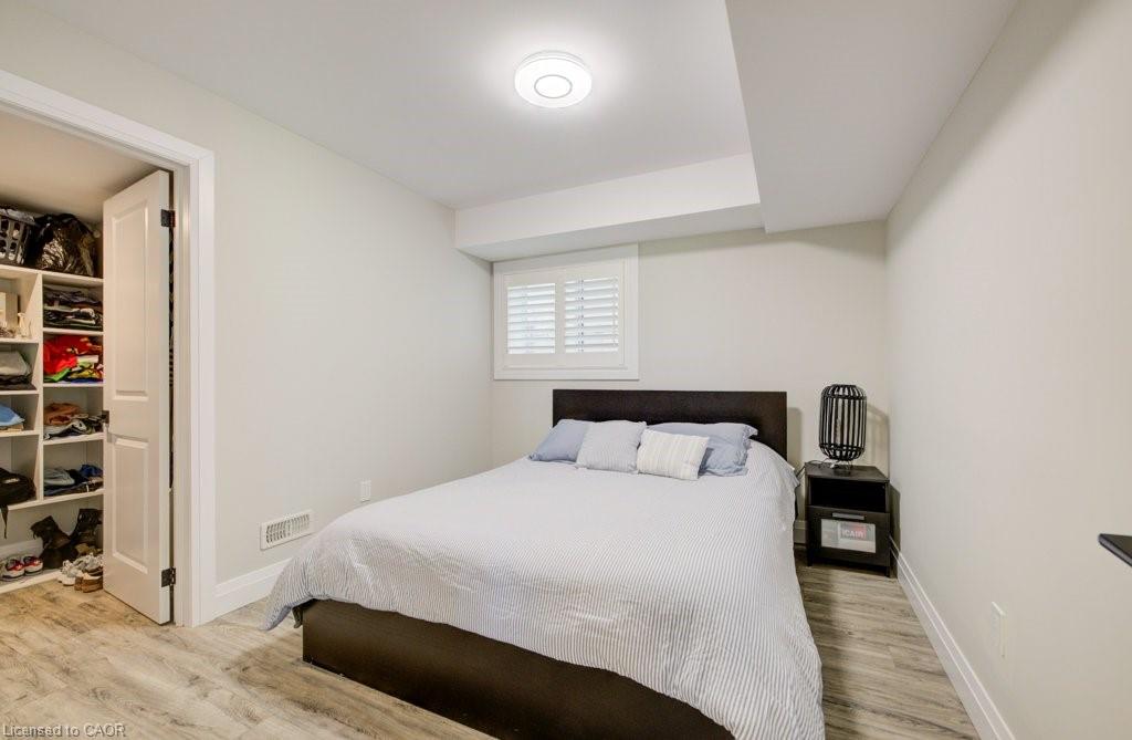 924 Chapel Hill Court Property Photo 38