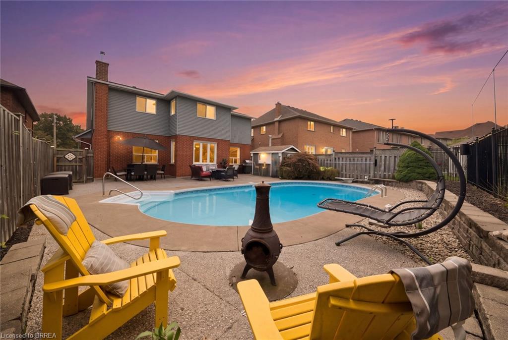 92 National Drive Property Photo 3