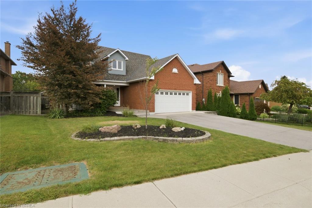 92 National Drive Property Photo 6