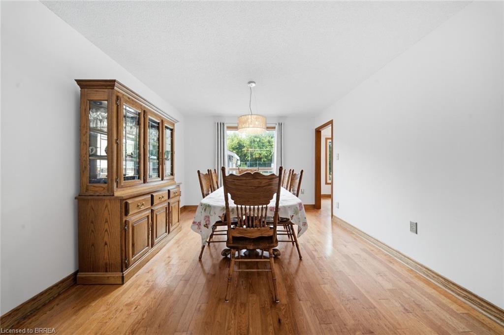 92 National Drive Property Photo 13
