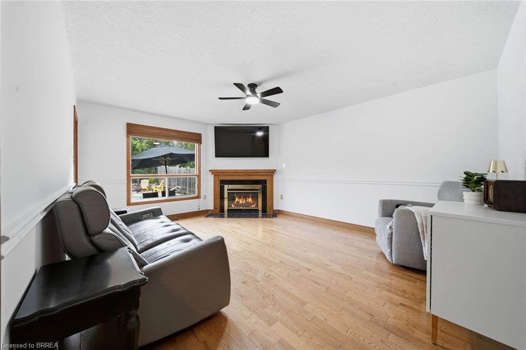 92 National Drive Property Photo 21