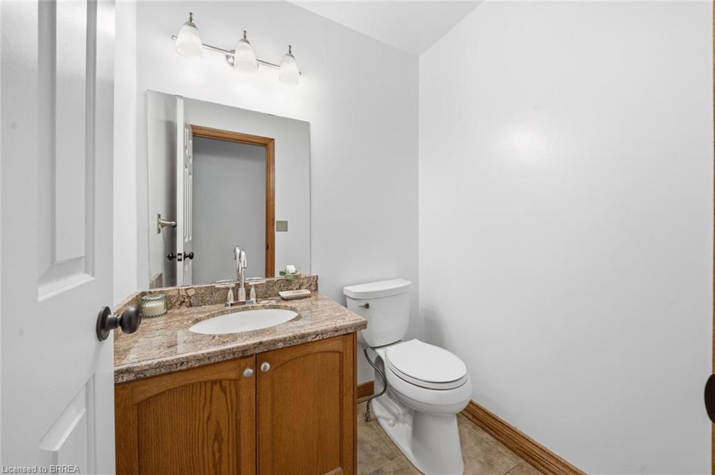 92 National Drive Property Photo 22