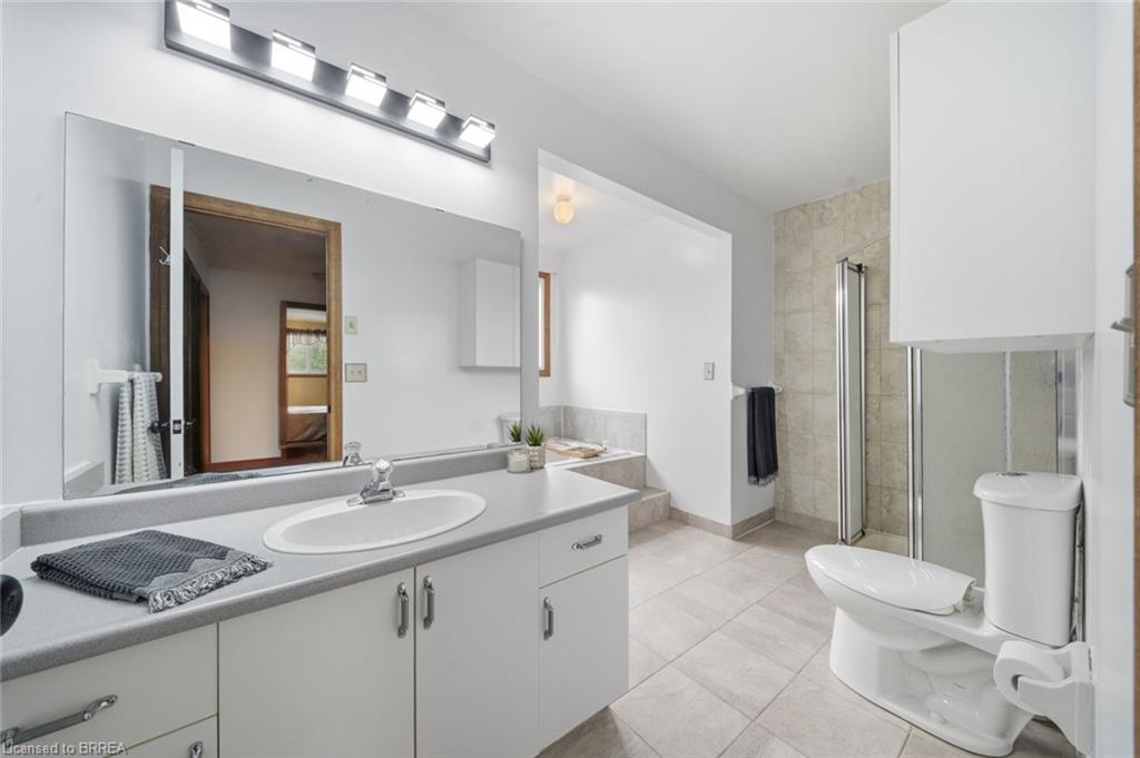 92 National Drive Property Photo 24