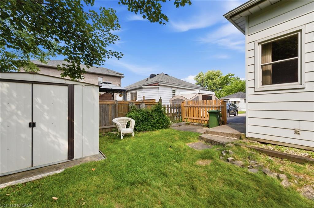 22 David Avenue Property Photo 27