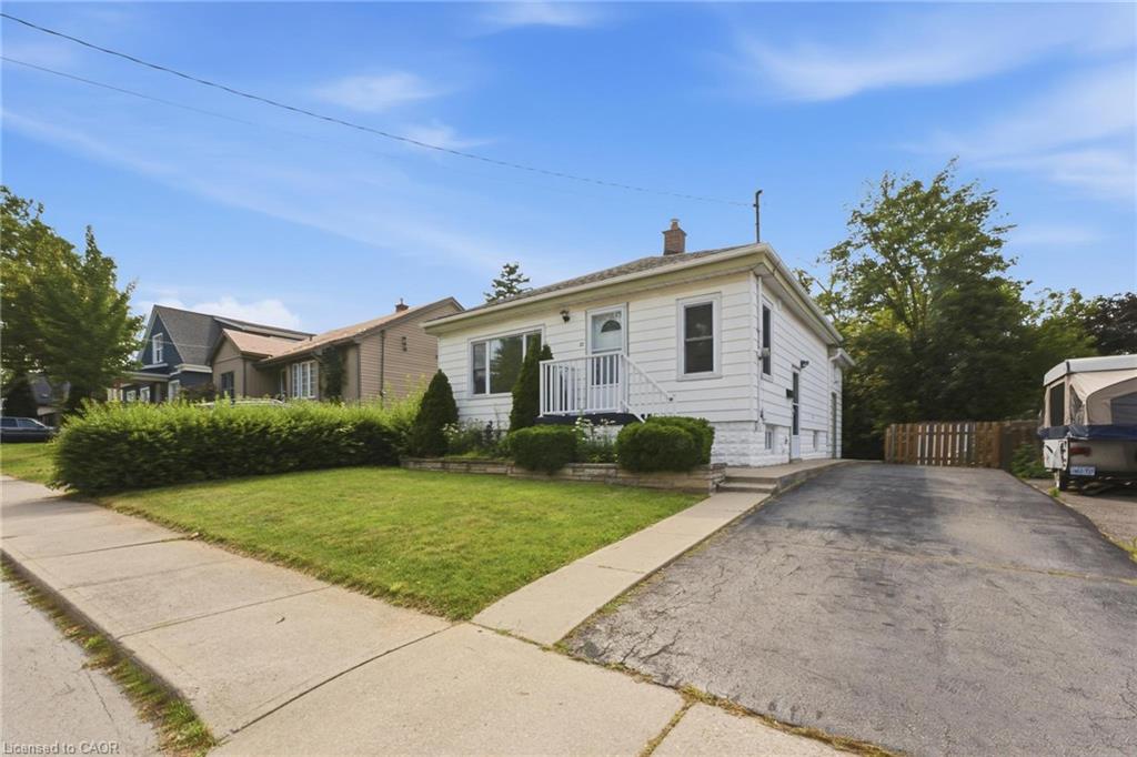 22 David Avenue Property Photo 30