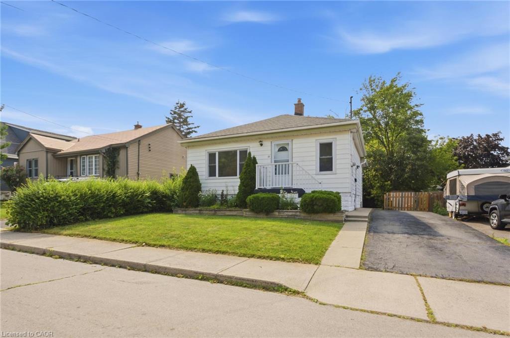 22 David Avenue Property Photo 32