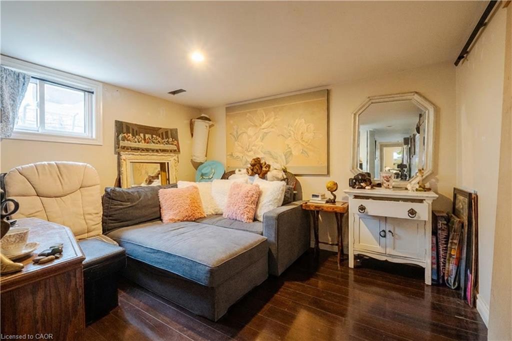 110 Lacroix Street Property Photo 20