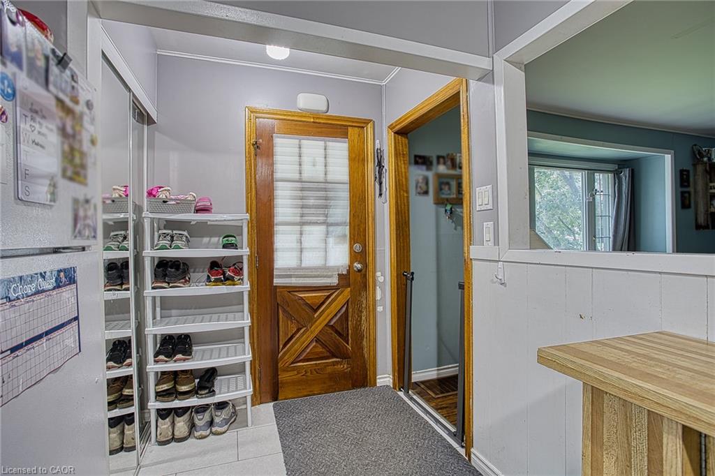 139 Glassco Avenue N Property Photo 3